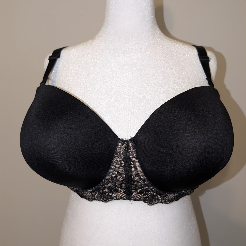 torrid Black Lace-Trim Molded T-Shirt Bra